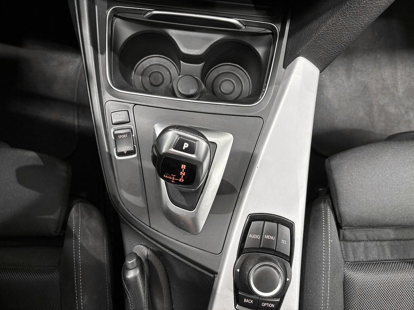 BMW 320 2016