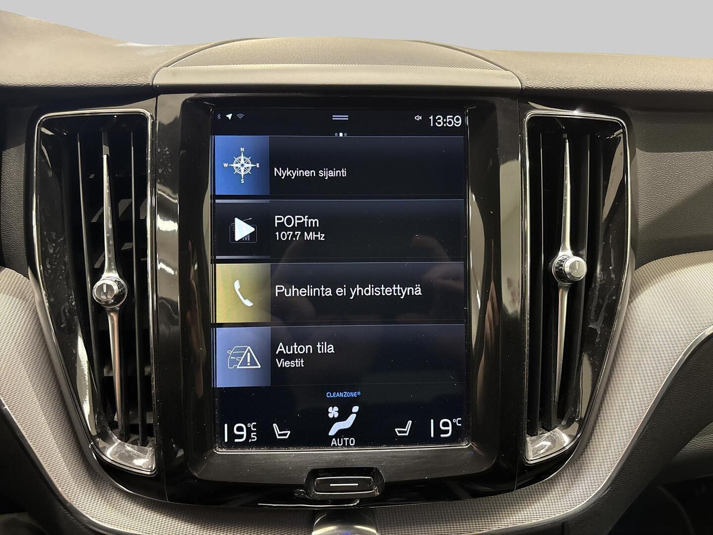 VOLVO XC60 2018