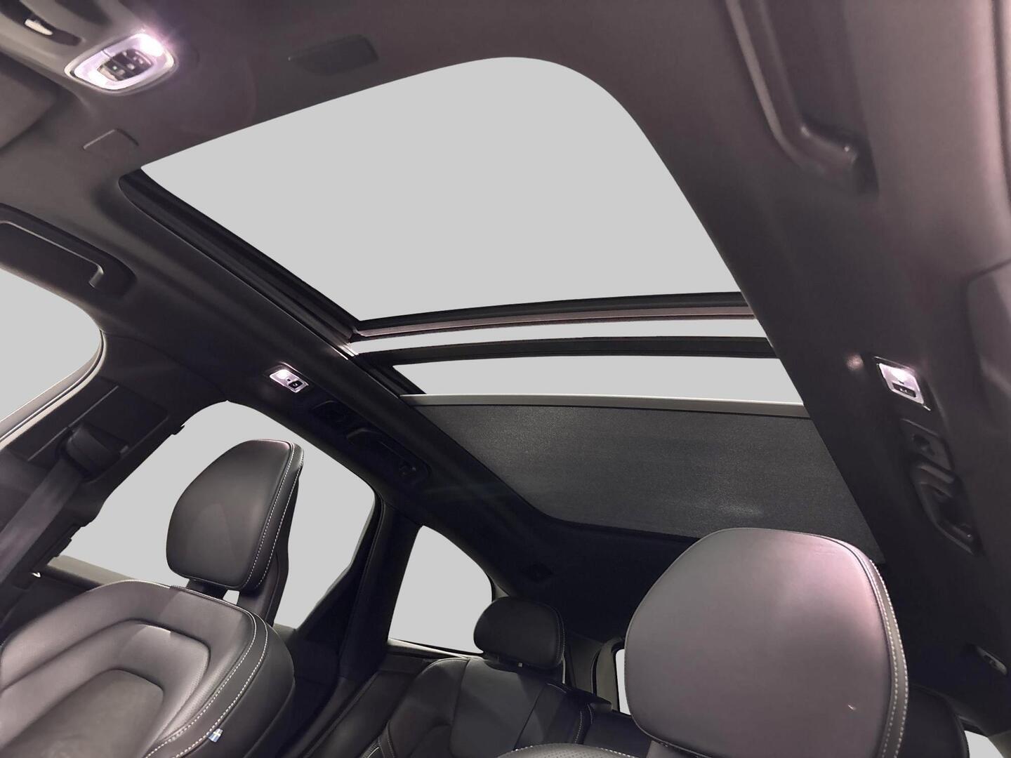 VOLVO XC60 2018