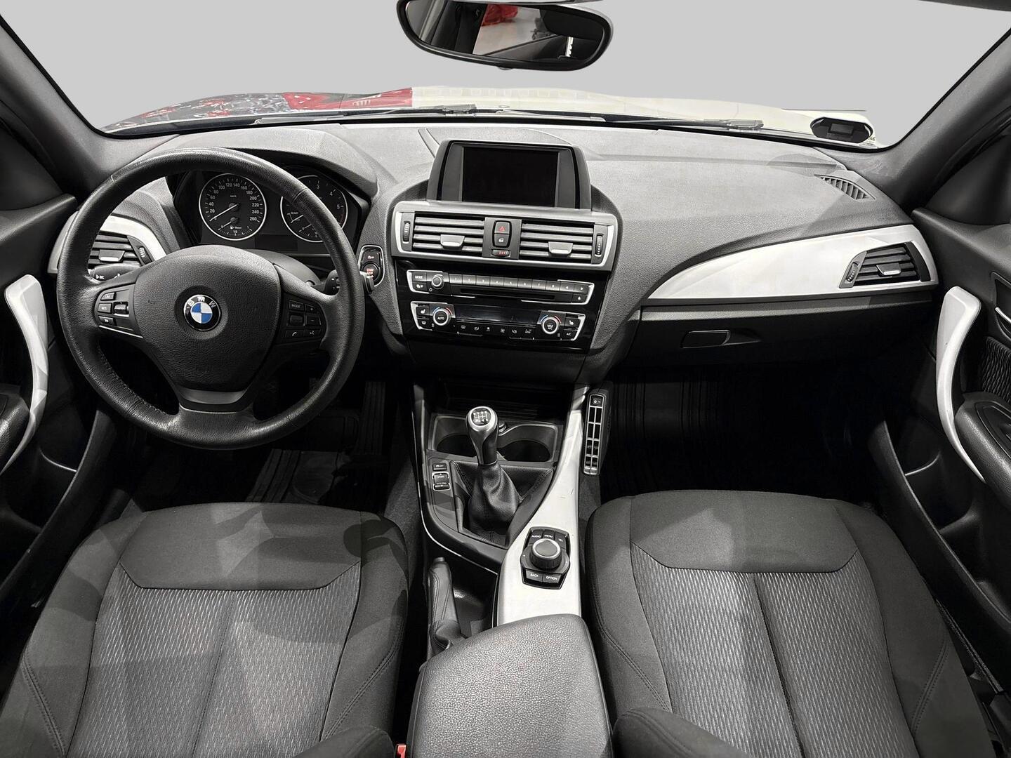 BMW 118 2018