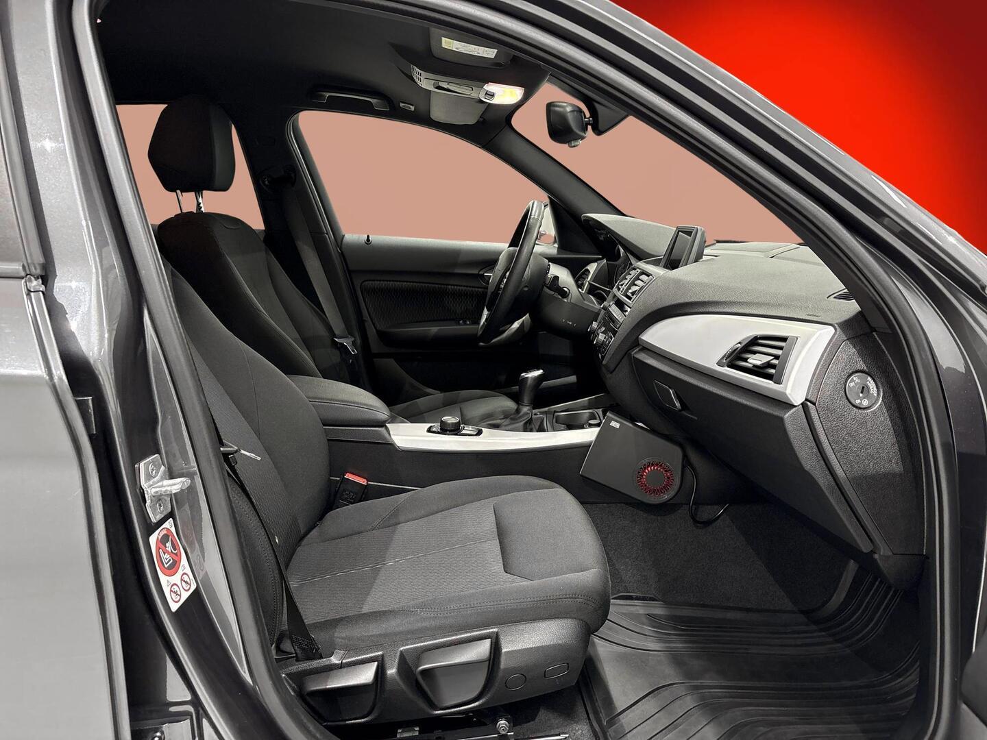 BMW 118 2018