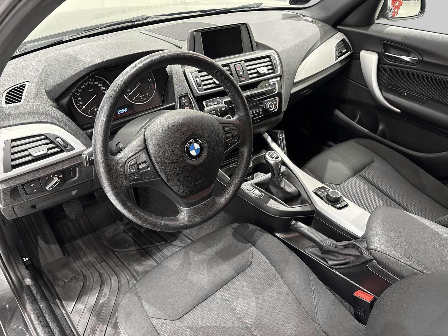 BMW 118 2018
