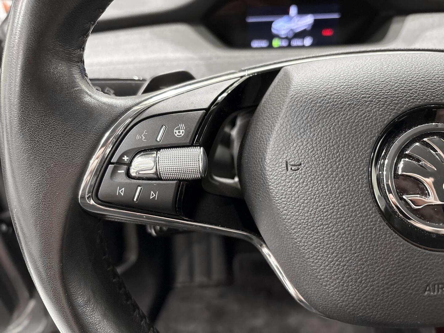 SKODA Enyaq 2023