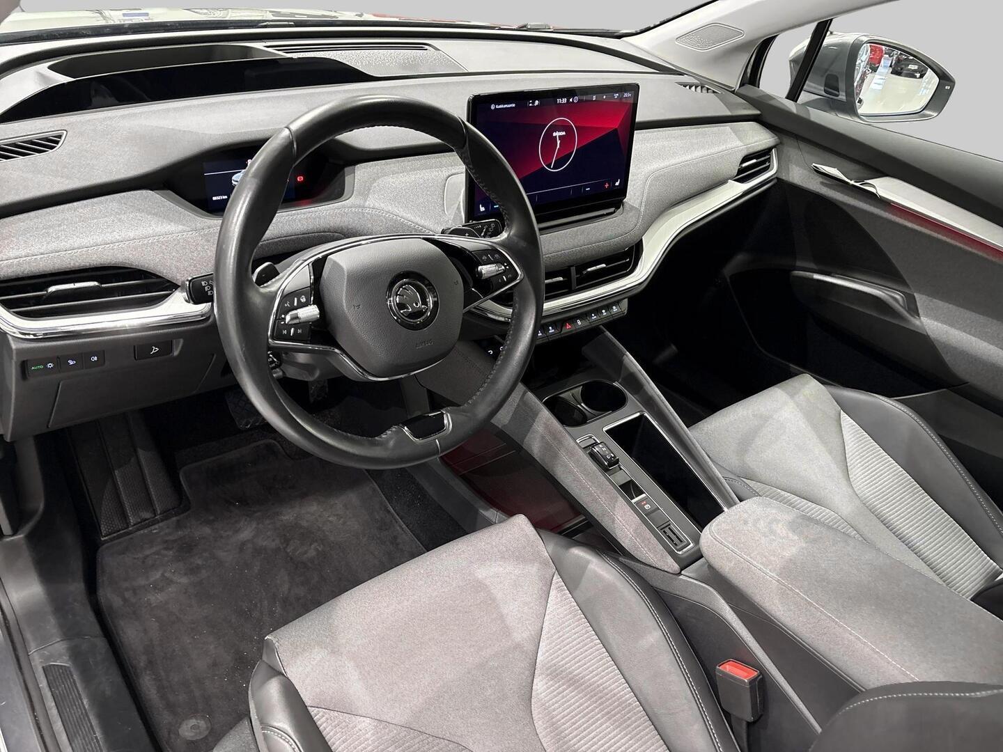 SKODA Enyaq 2023