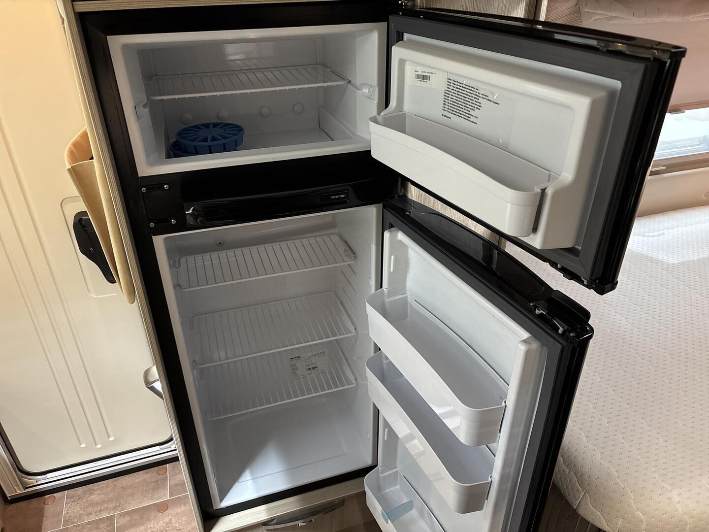 BÜRSTNER NEXXO T660 MOONLIGHT 2013