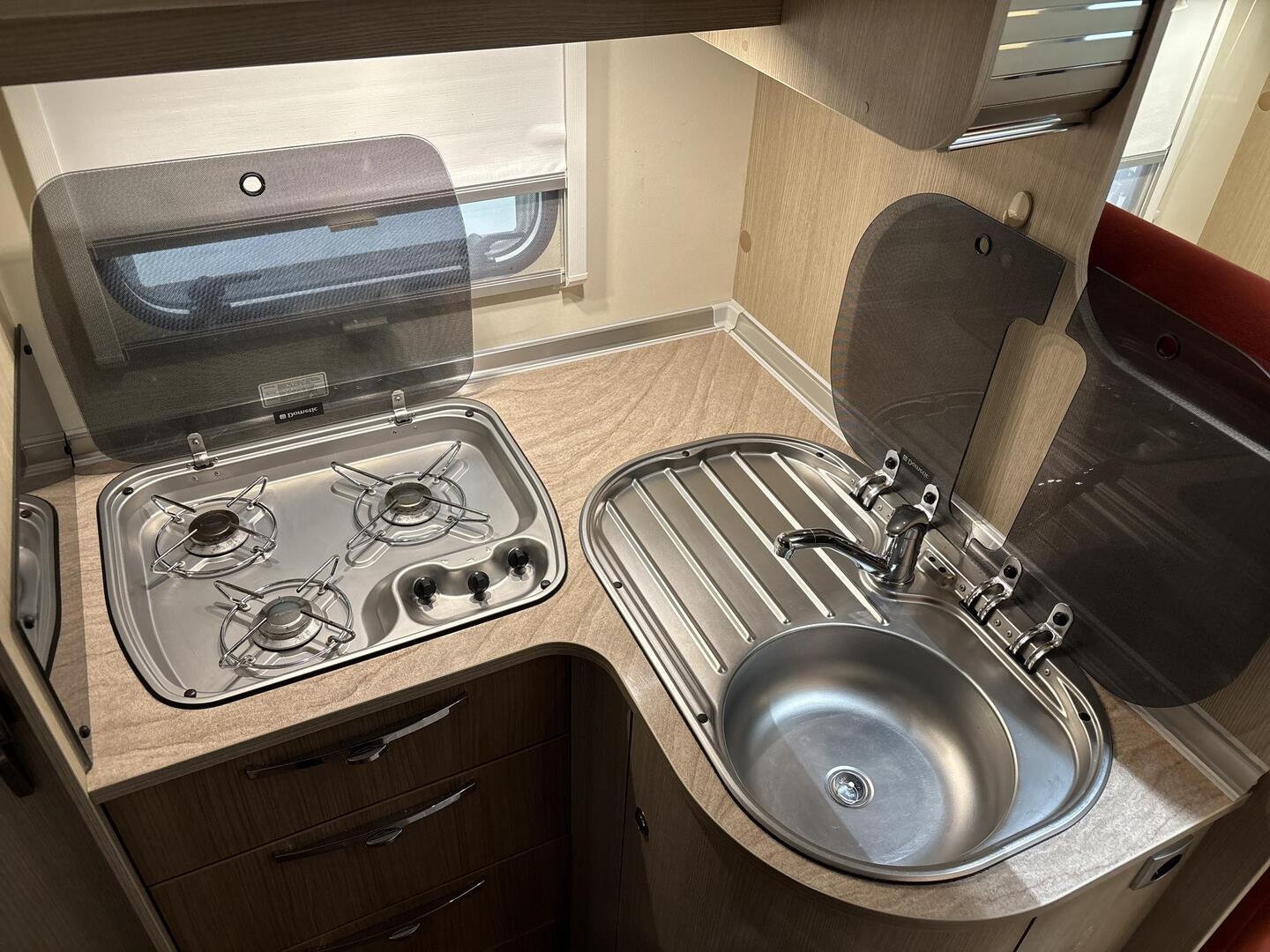 BÜRSTNER NEXXO T660 MOONLIGHT 2013