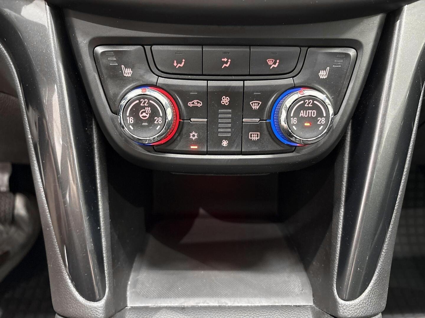 OPEL Zafira Tourer 2015