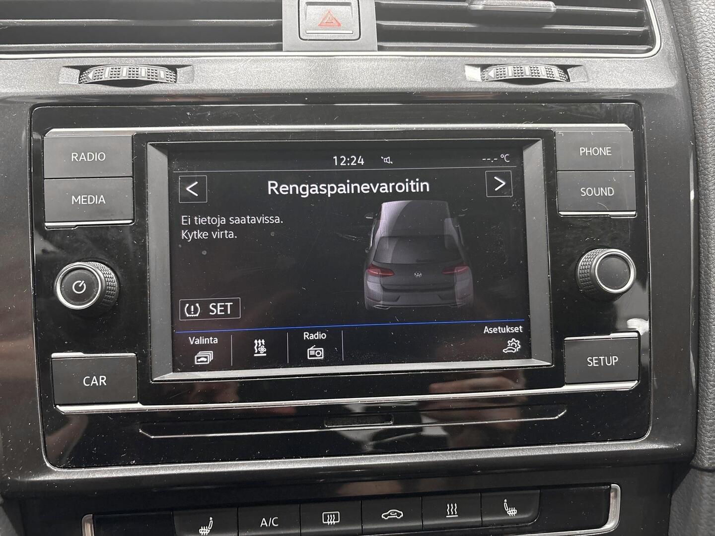 VOLKSWAGEN Golf 2018