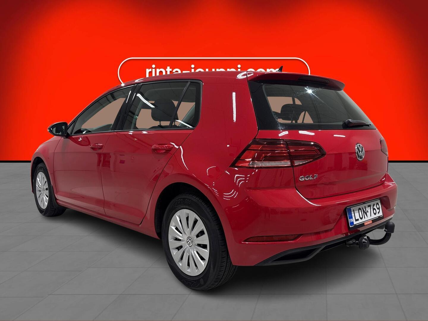 VOLKSWAGEN Golf 2018