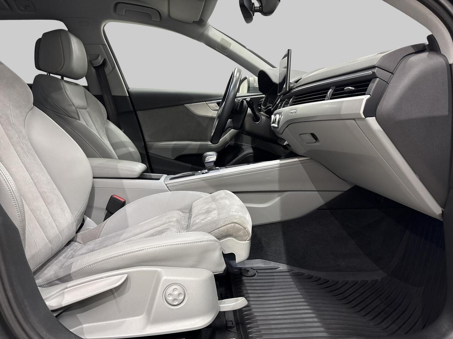AUDI A4 allroad quattro 2021