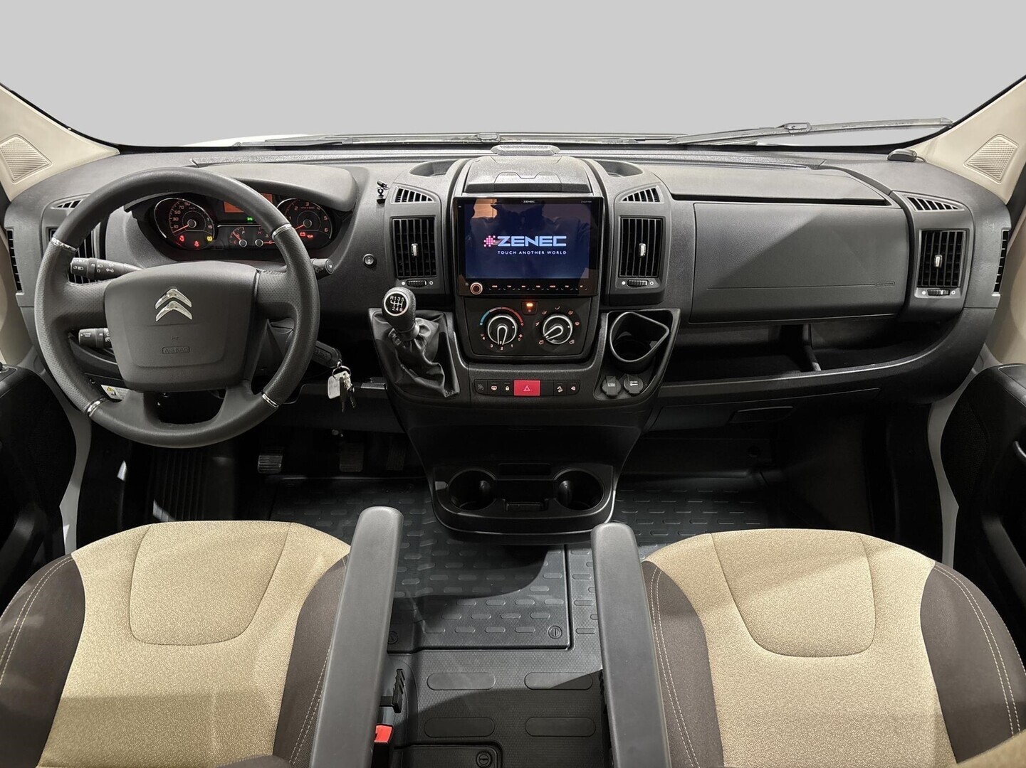 ROADCAR VAN R 540 2021