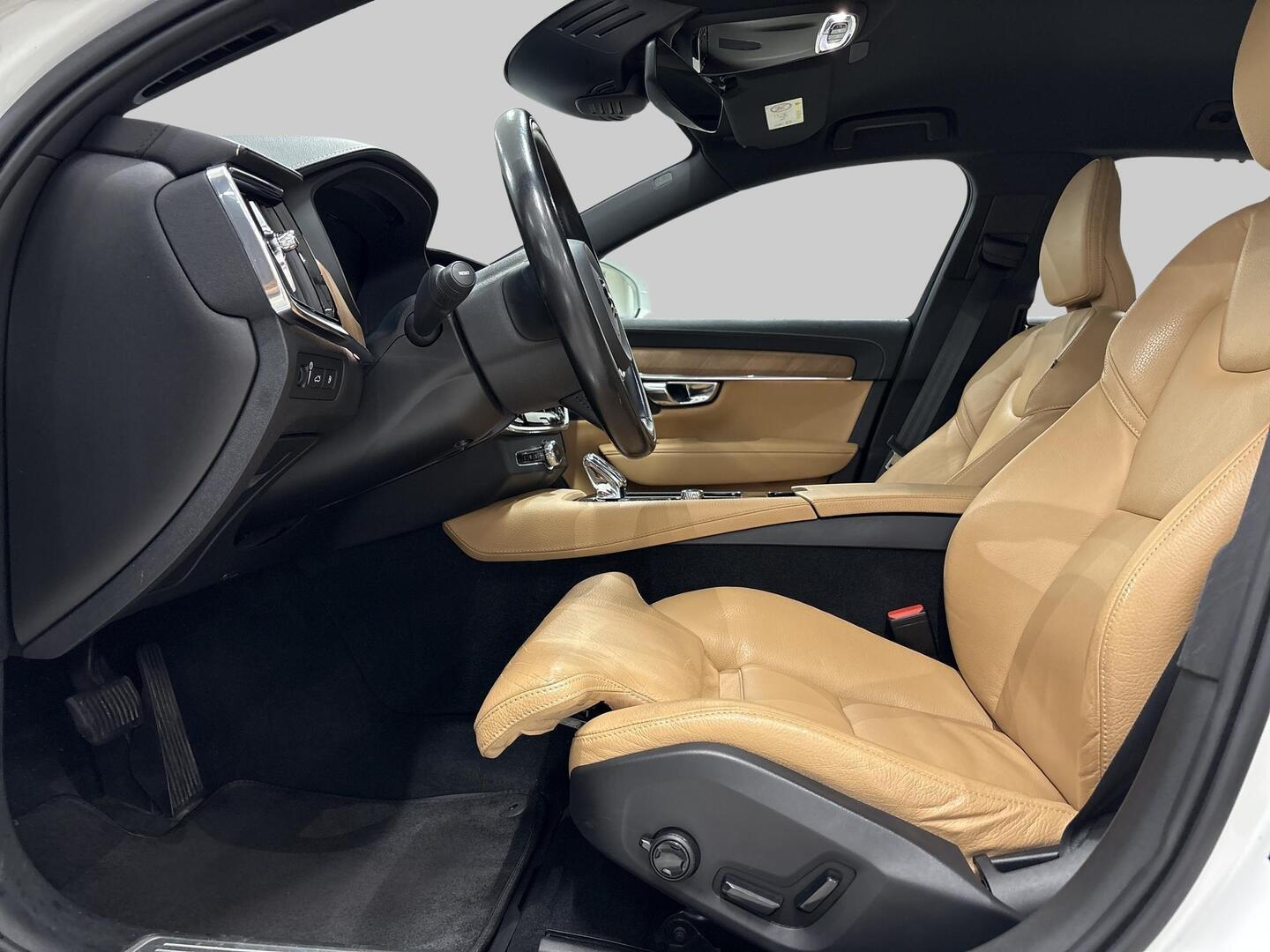 VOLVO V90 2020