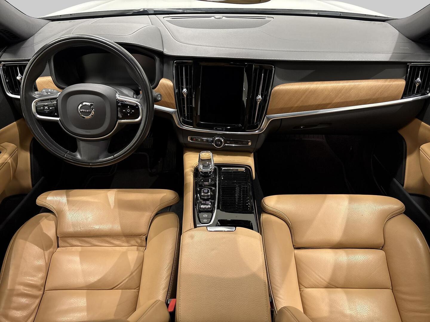 VOLVO V90 2020