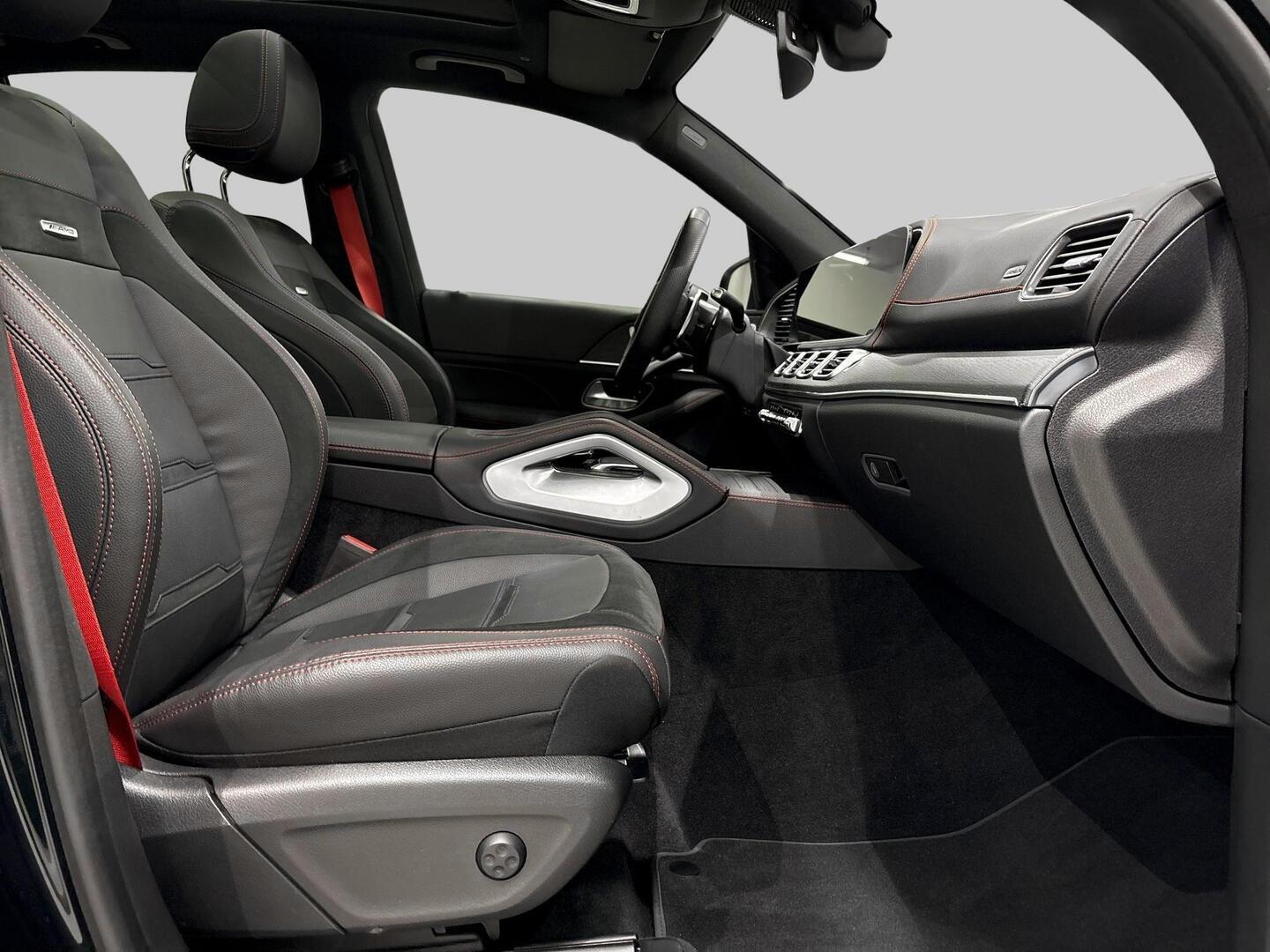 MERCEDES-BENZ GLE 53 AMG 2024
