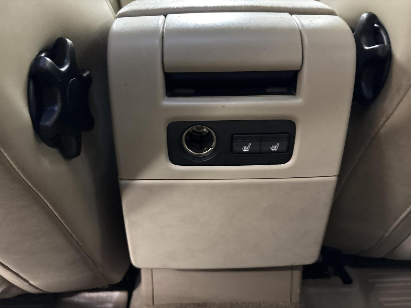 VOLVO V70 2009