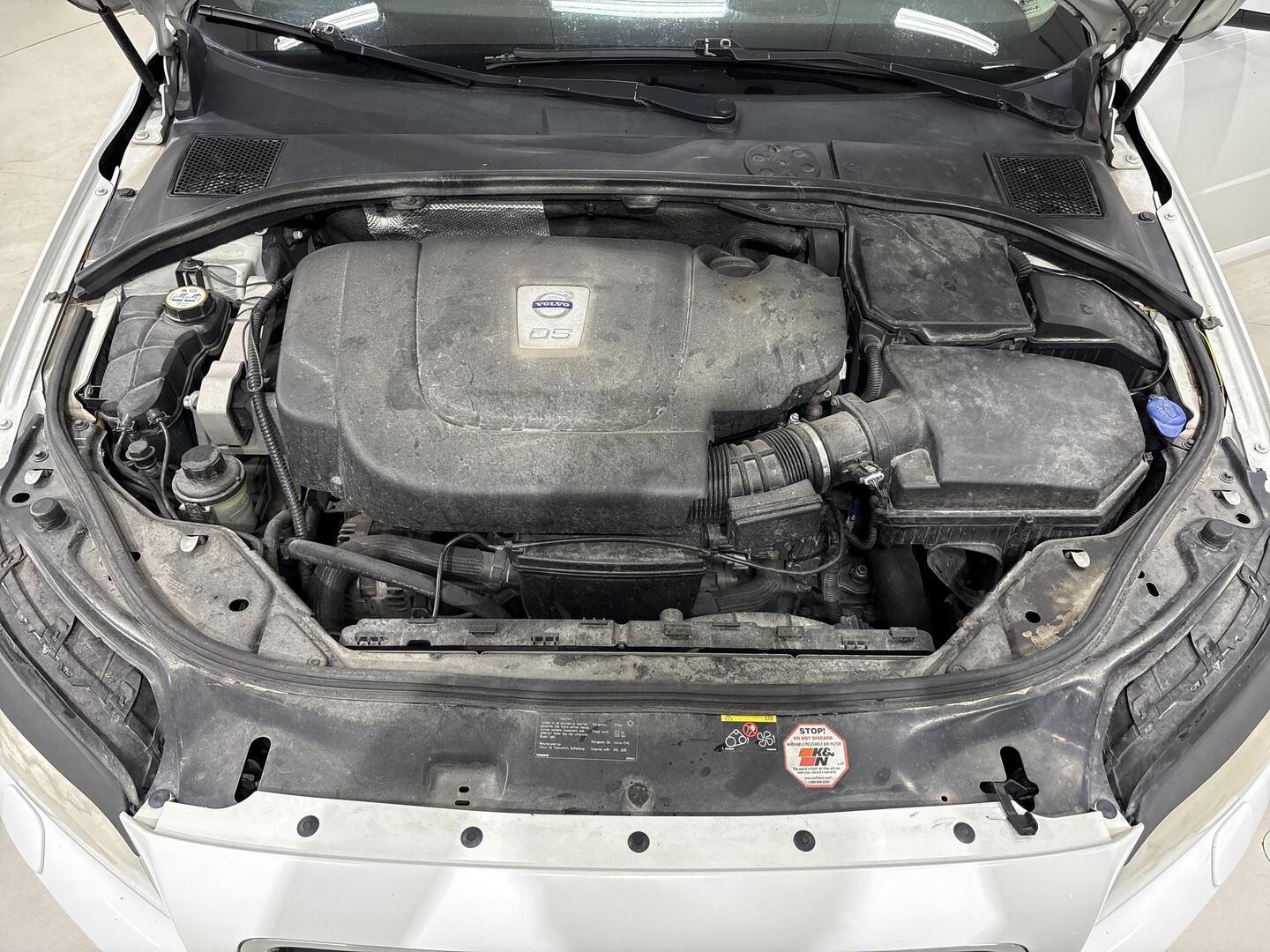 VOLVO V70 2009