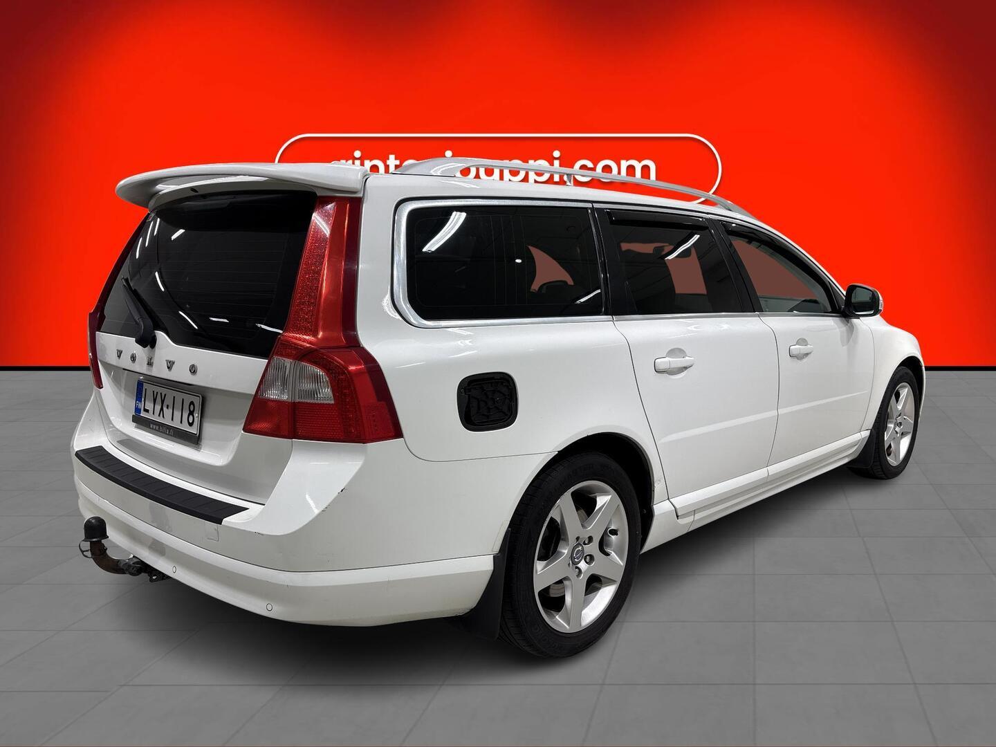 VOLVO V70 2009