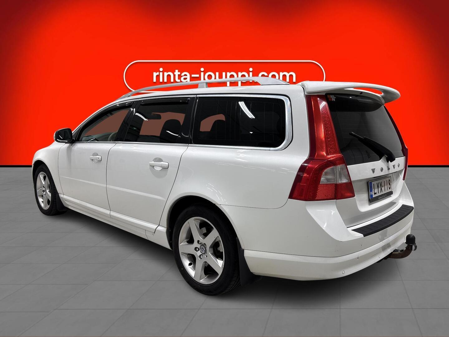 VOLVO V70 2009