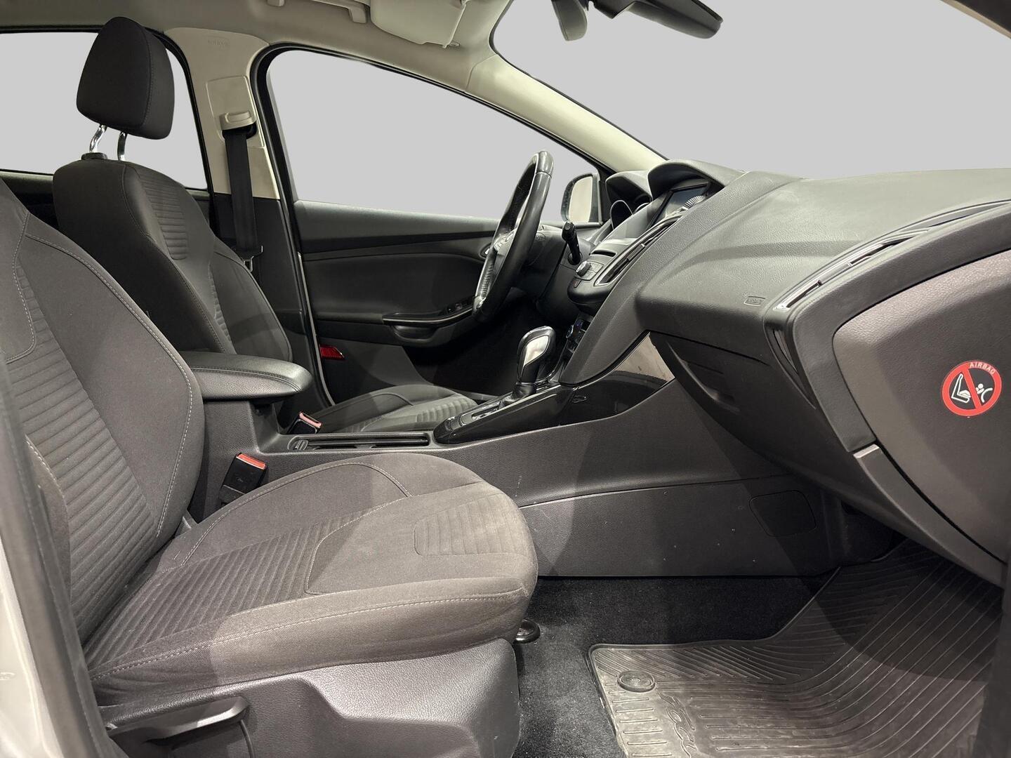 FORD FOCUS 2016