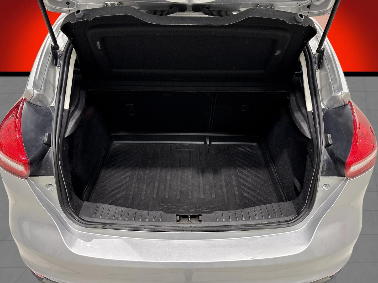 FORD FOCUS 2016