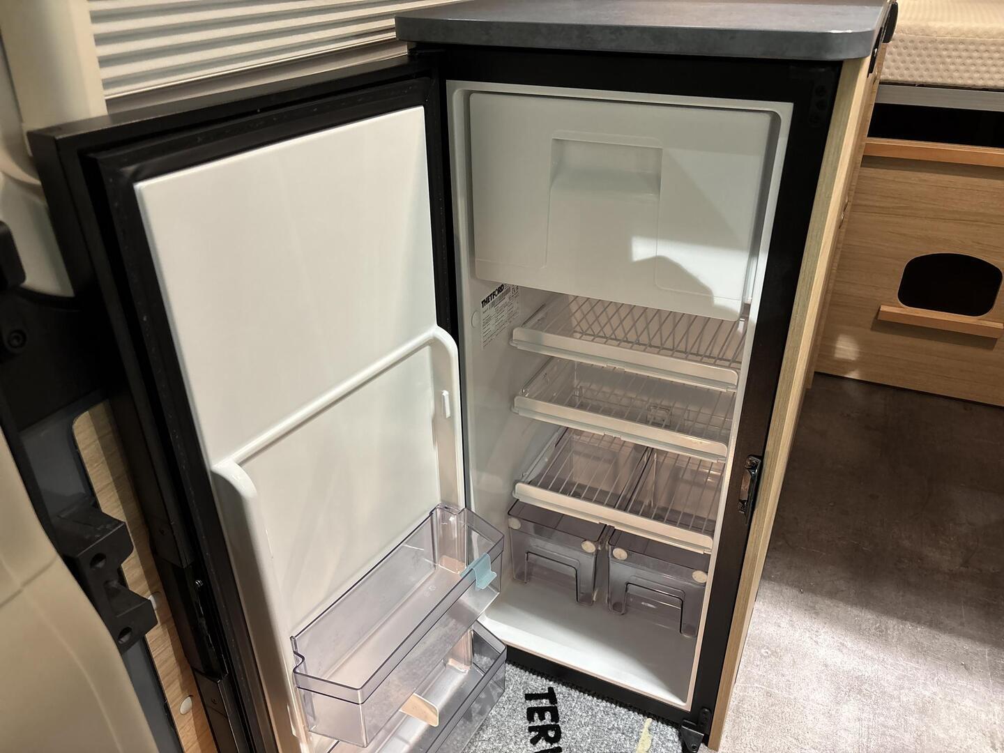 ROADCAR VAN R 540 2024