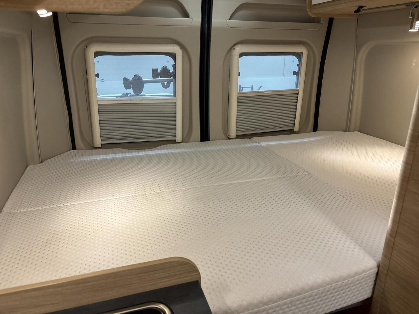 ROADCAR VAN R 540 2024