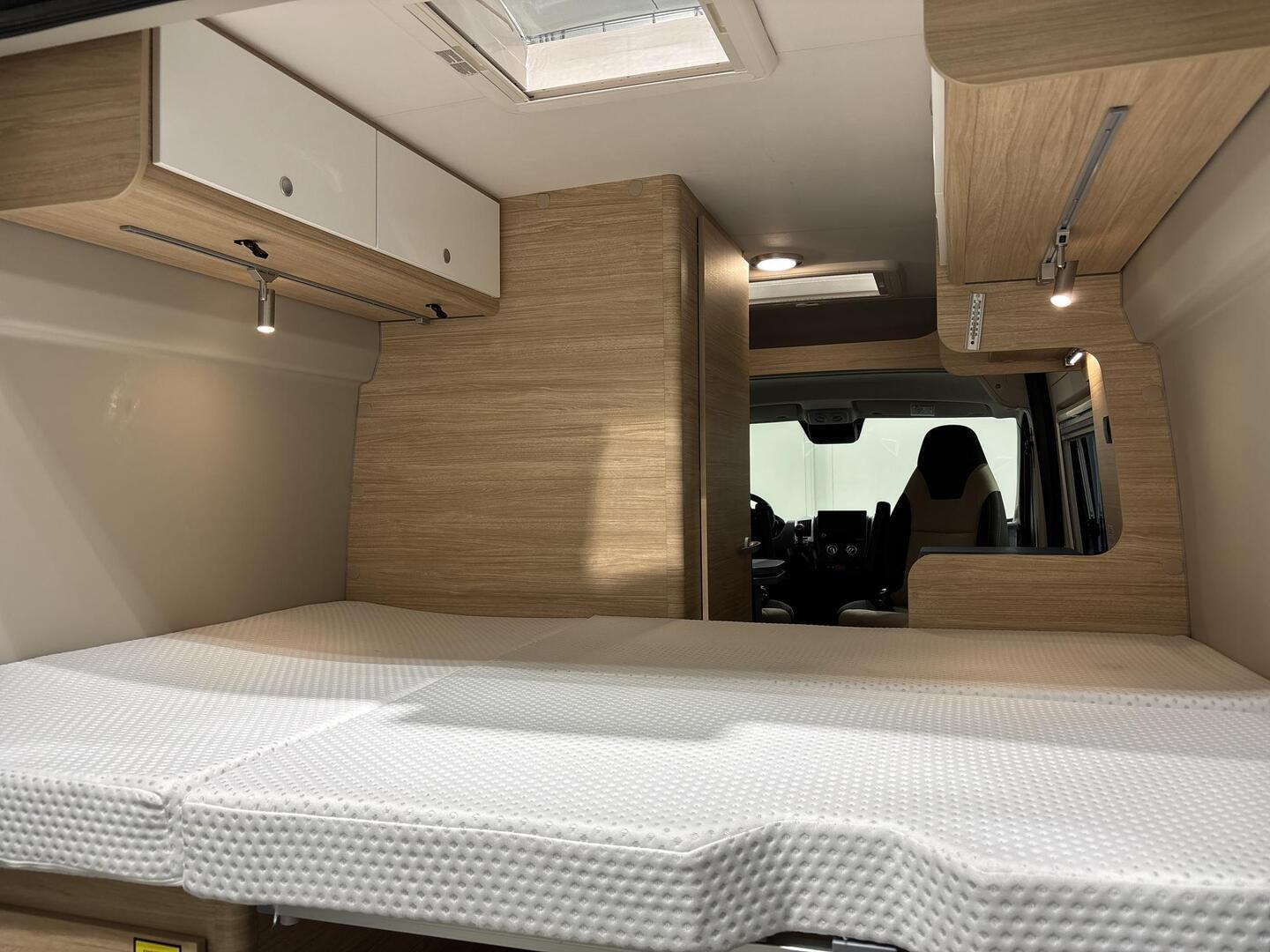 ROADCAR VAN R 540 2024