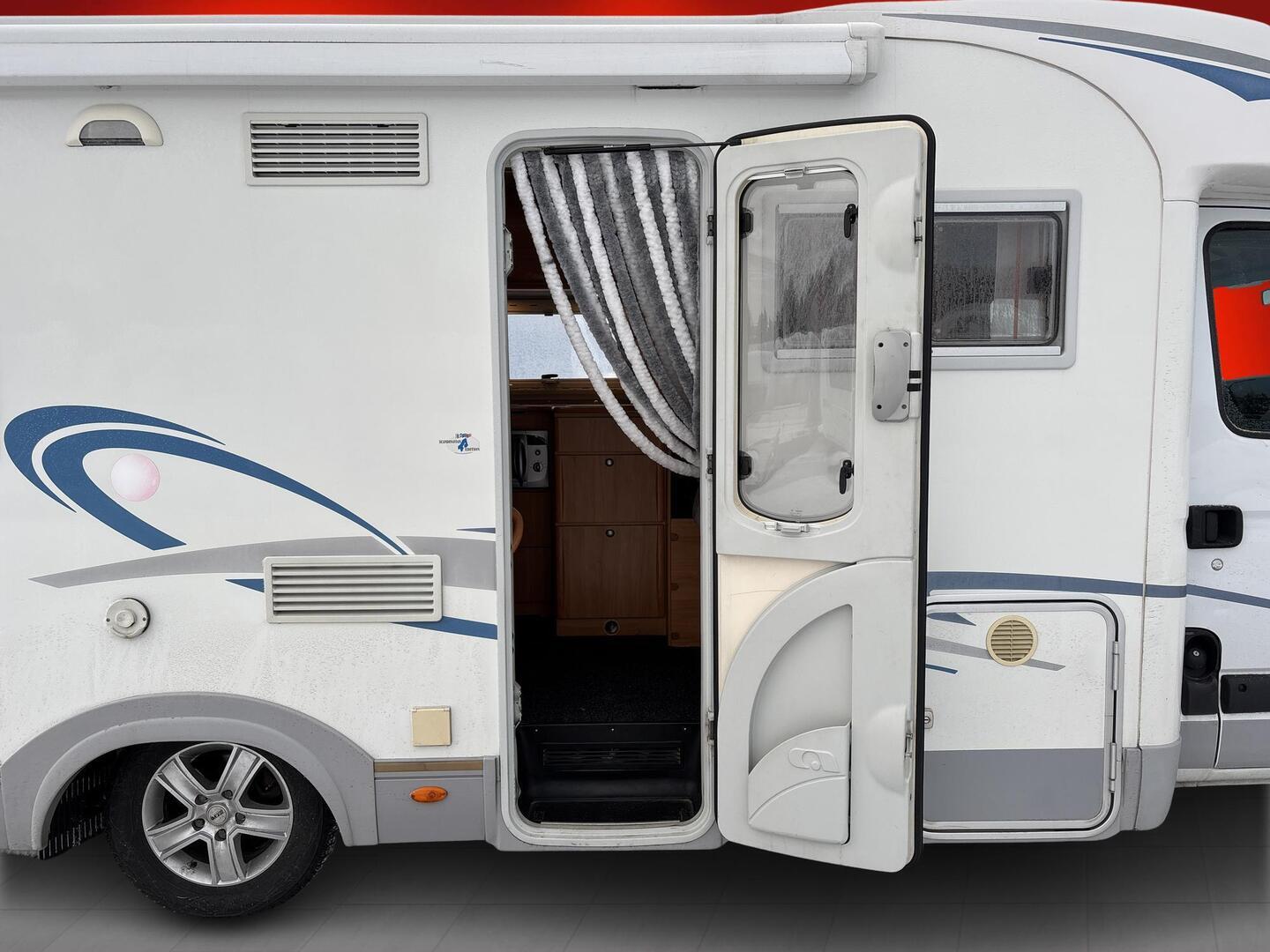 ADRIA IZOLA 687 SP 2007