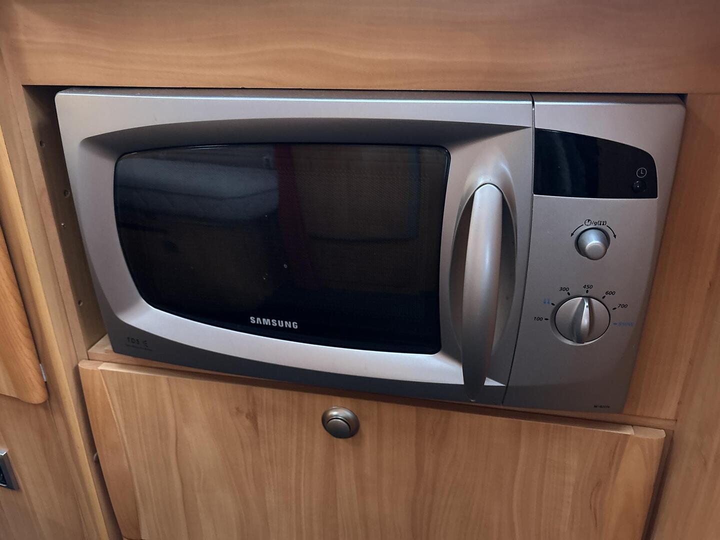 ADRIA IZOLA 687 SP 2007