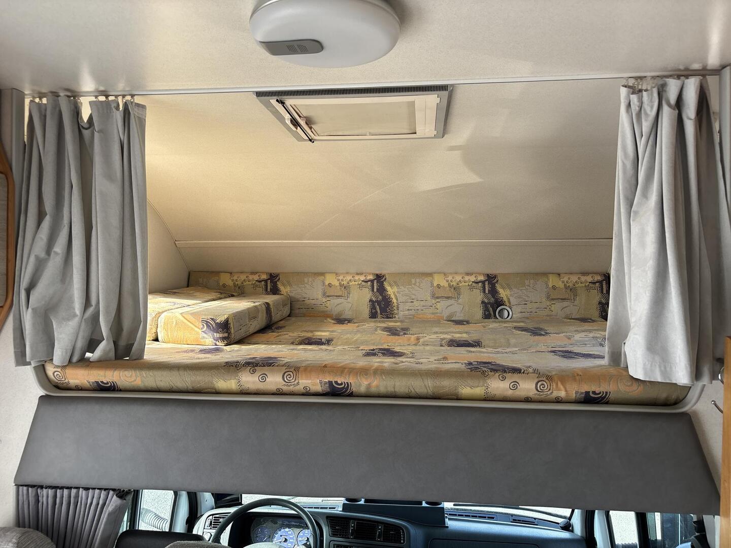 KNAUS SUN TRAVELLER 500 2000