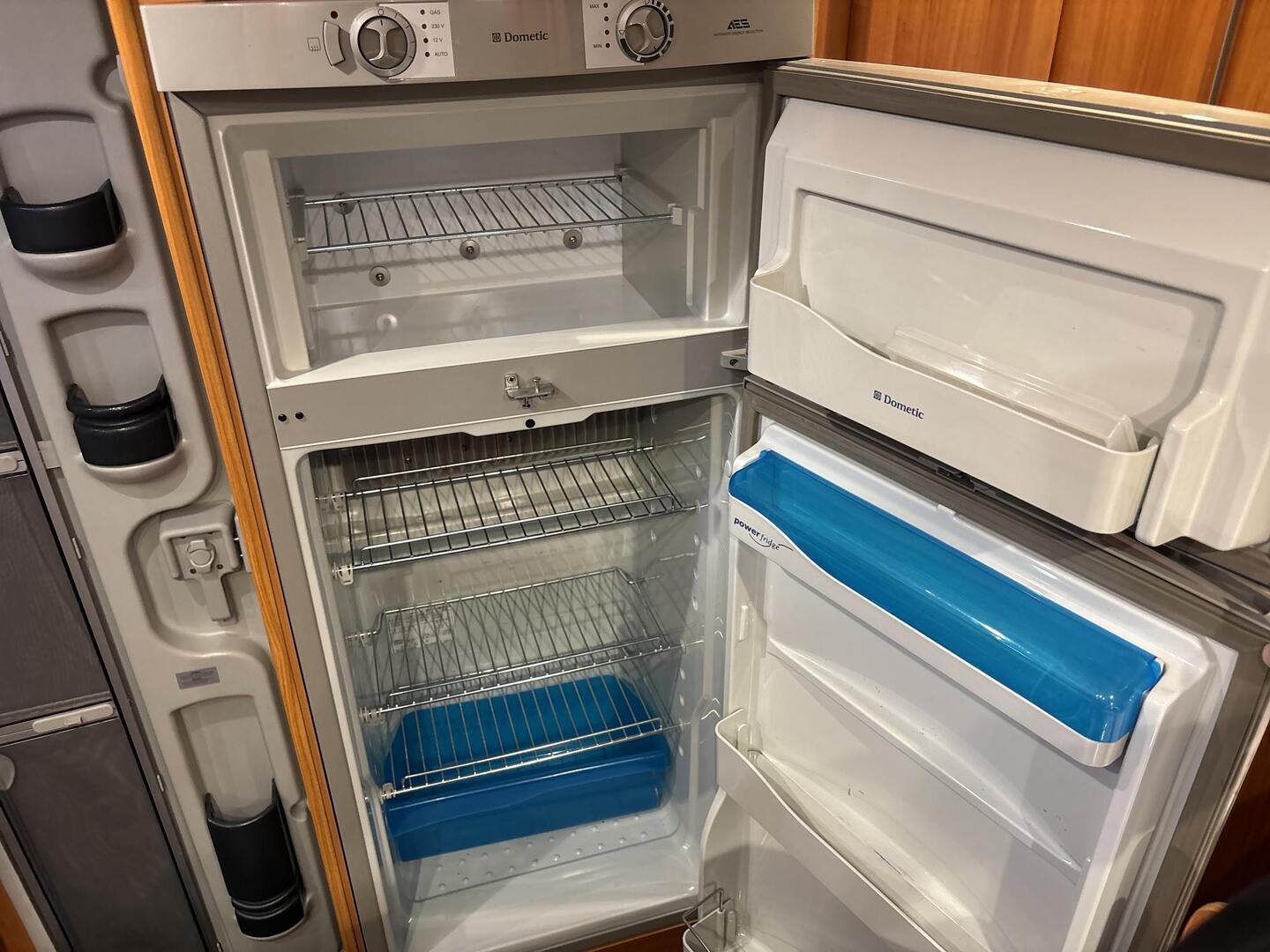 DETHLEFFS T 6501 Advantage 2006