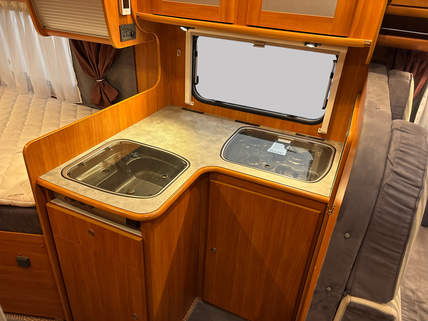 DETHLEFFS T 6501 Advantage 2006