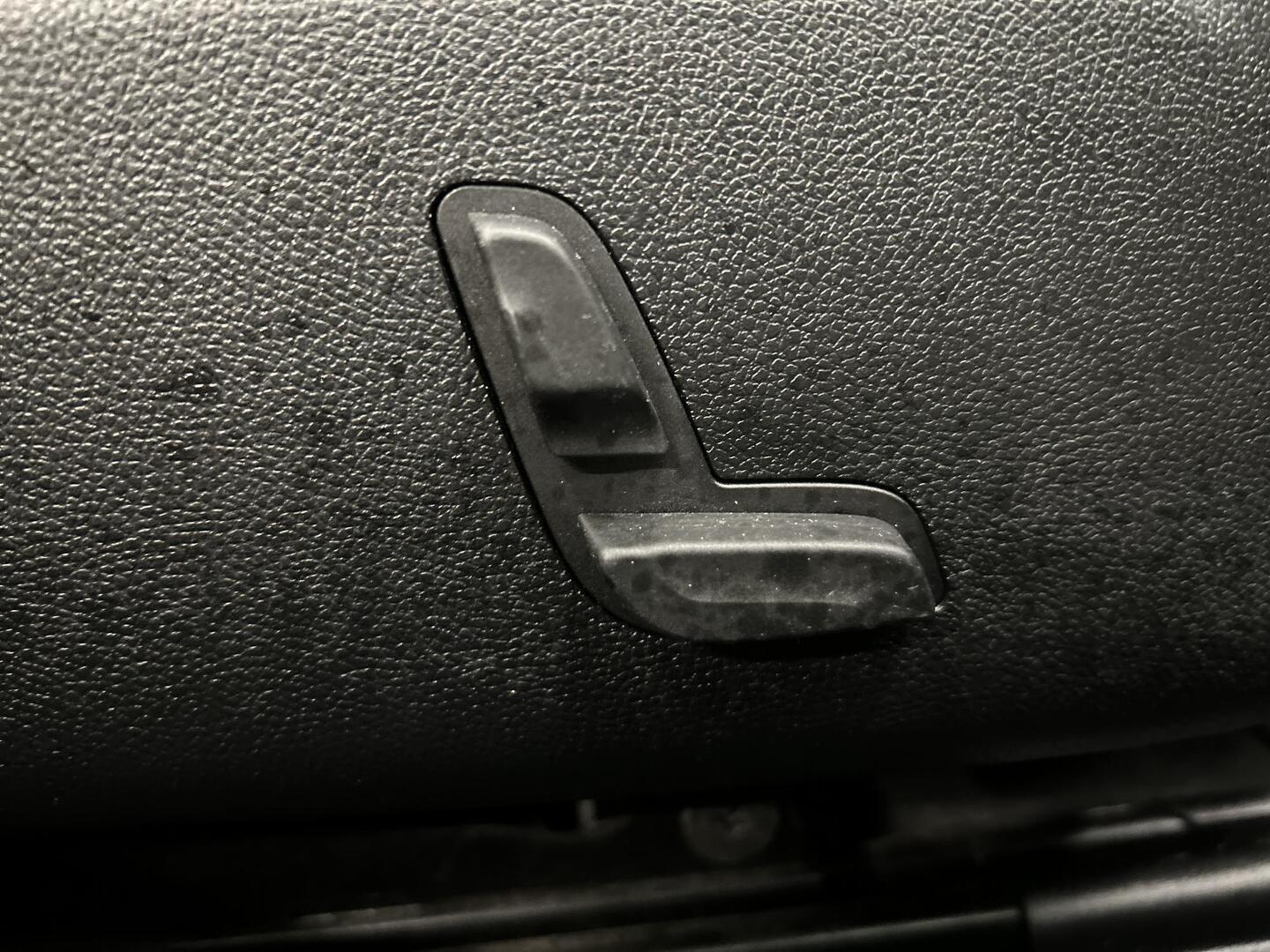 MERCEDES-BENZ E 2011