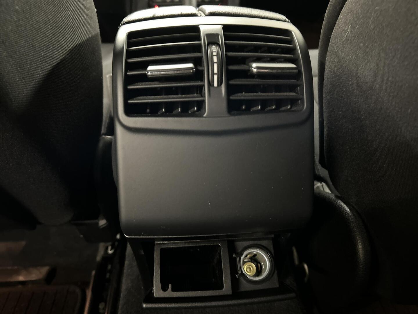 MERCEDES-BENZ E 2011