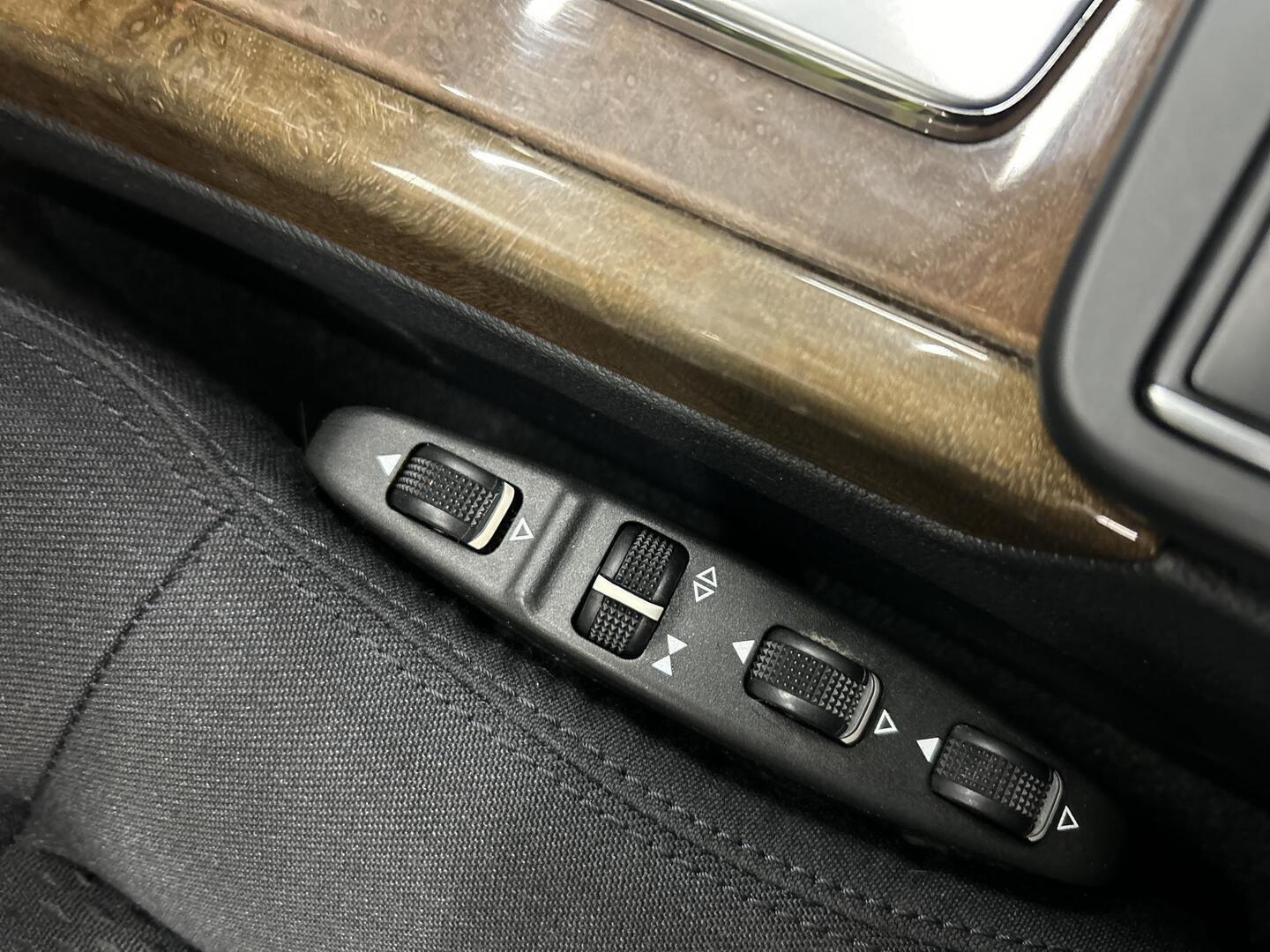 MERCEDES-BENZ E 2011