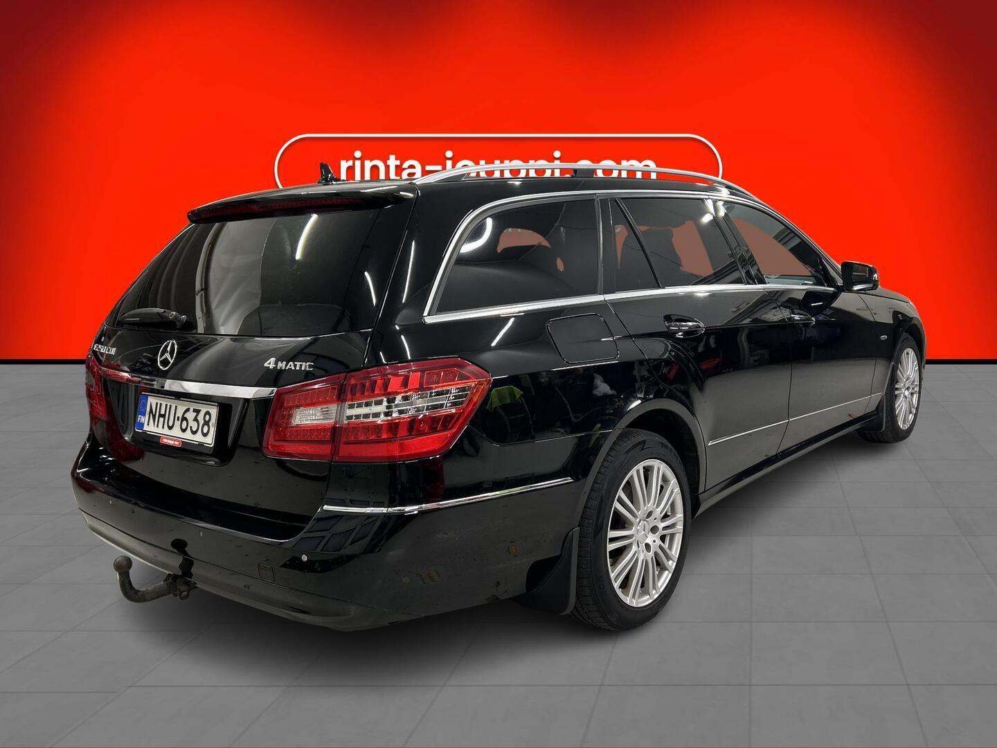 MERCEDES-BENZ E 2011