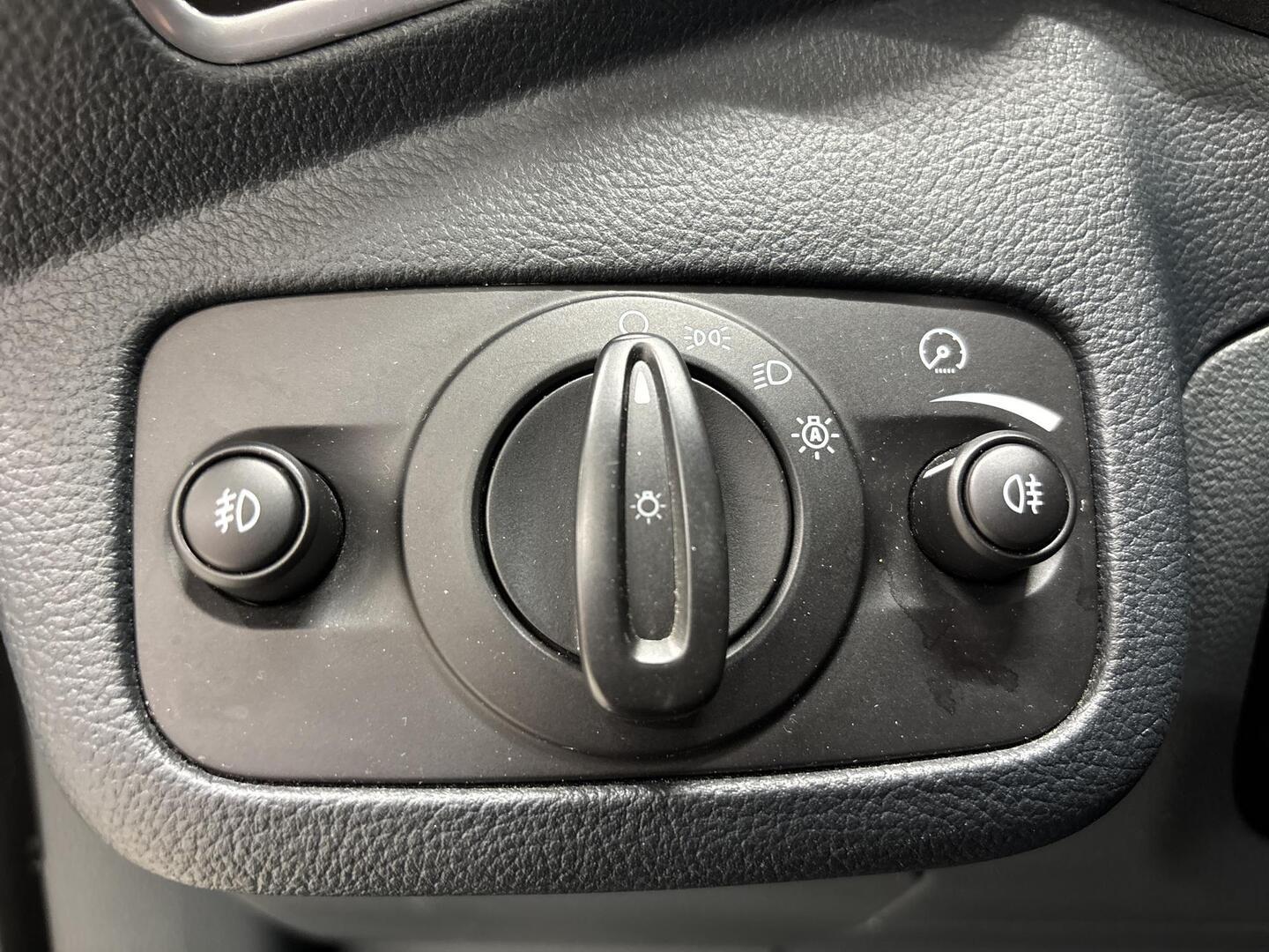 FORD Grand C-Max 2012