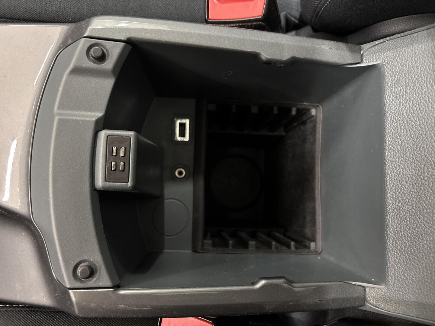 FORD Grand C-Max 2012