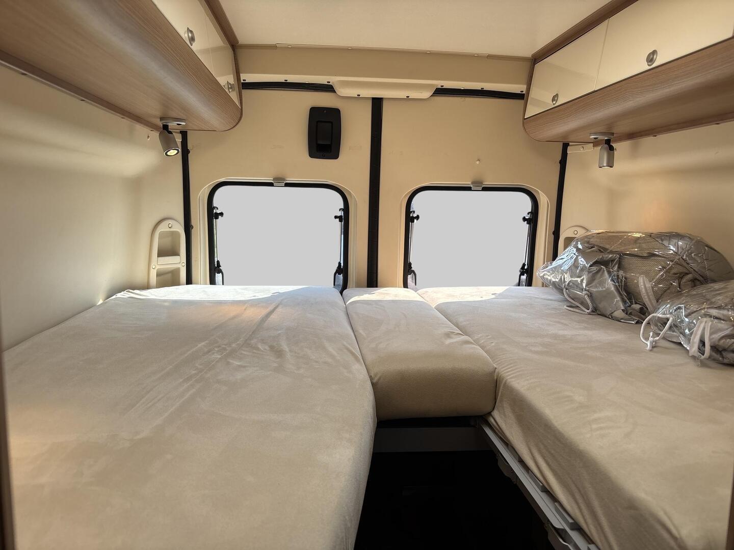 ADRIA Twin 640 SLX 2015