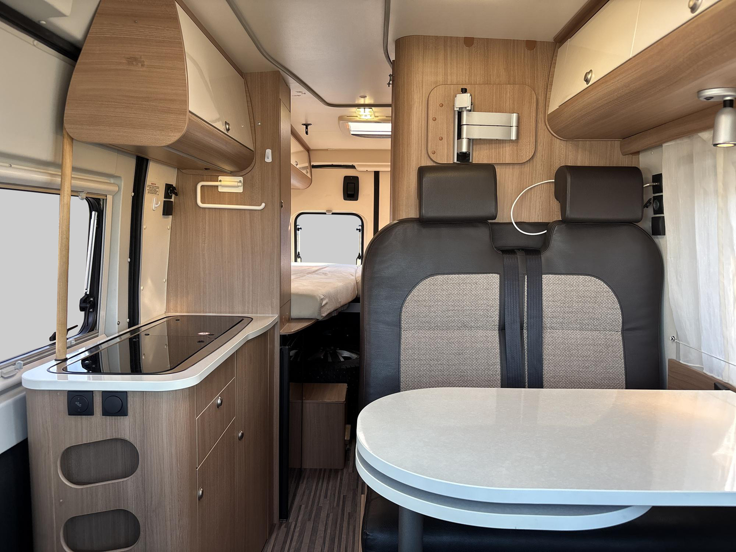 ADRIA Twin 640 SLX 2015