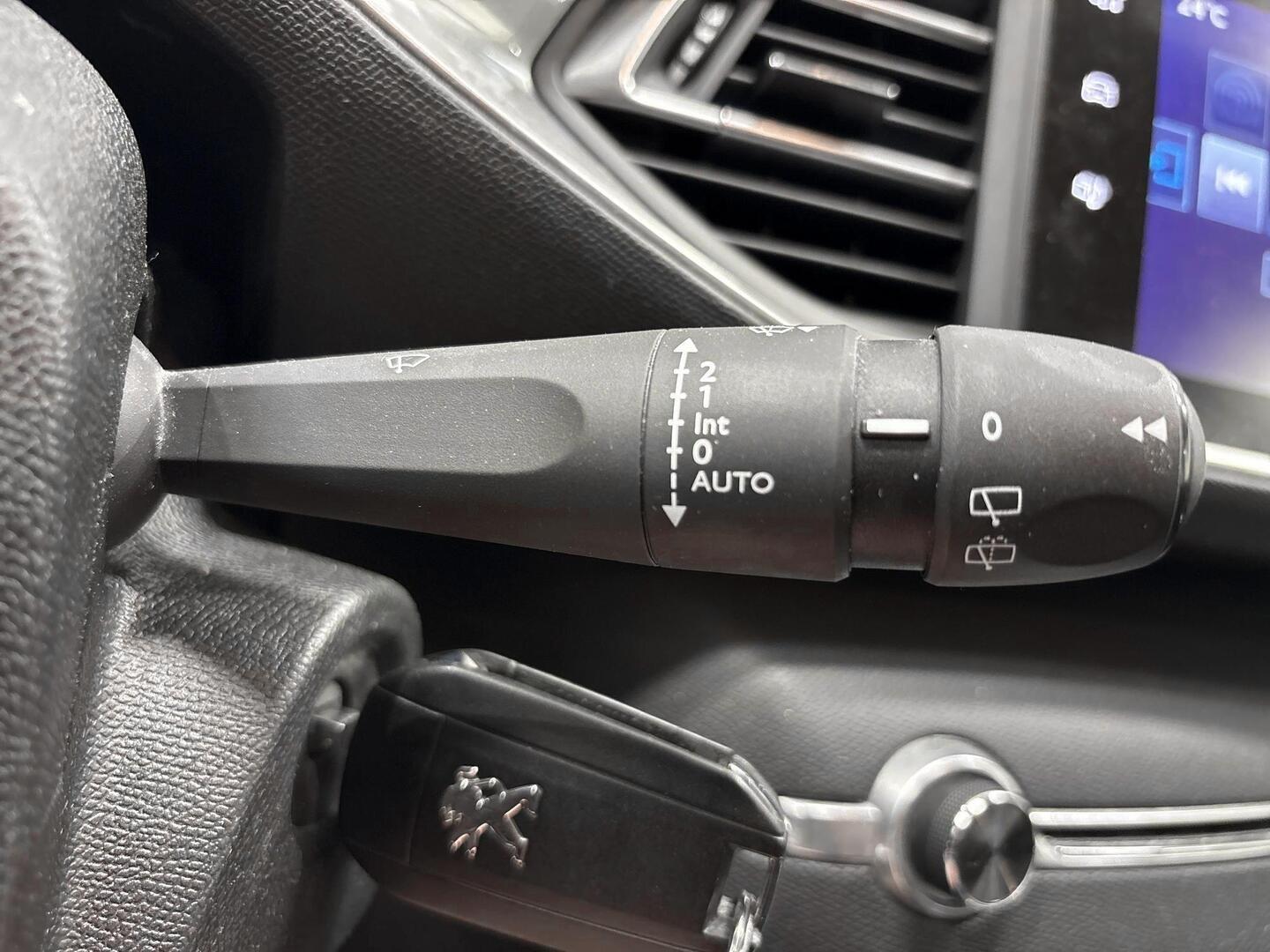 PEUGEOT 308 2016