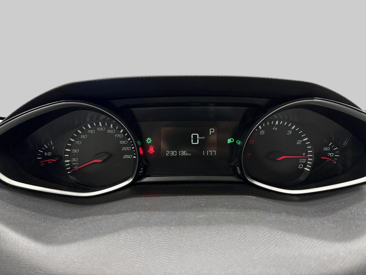 PEUGEOT 308 2016