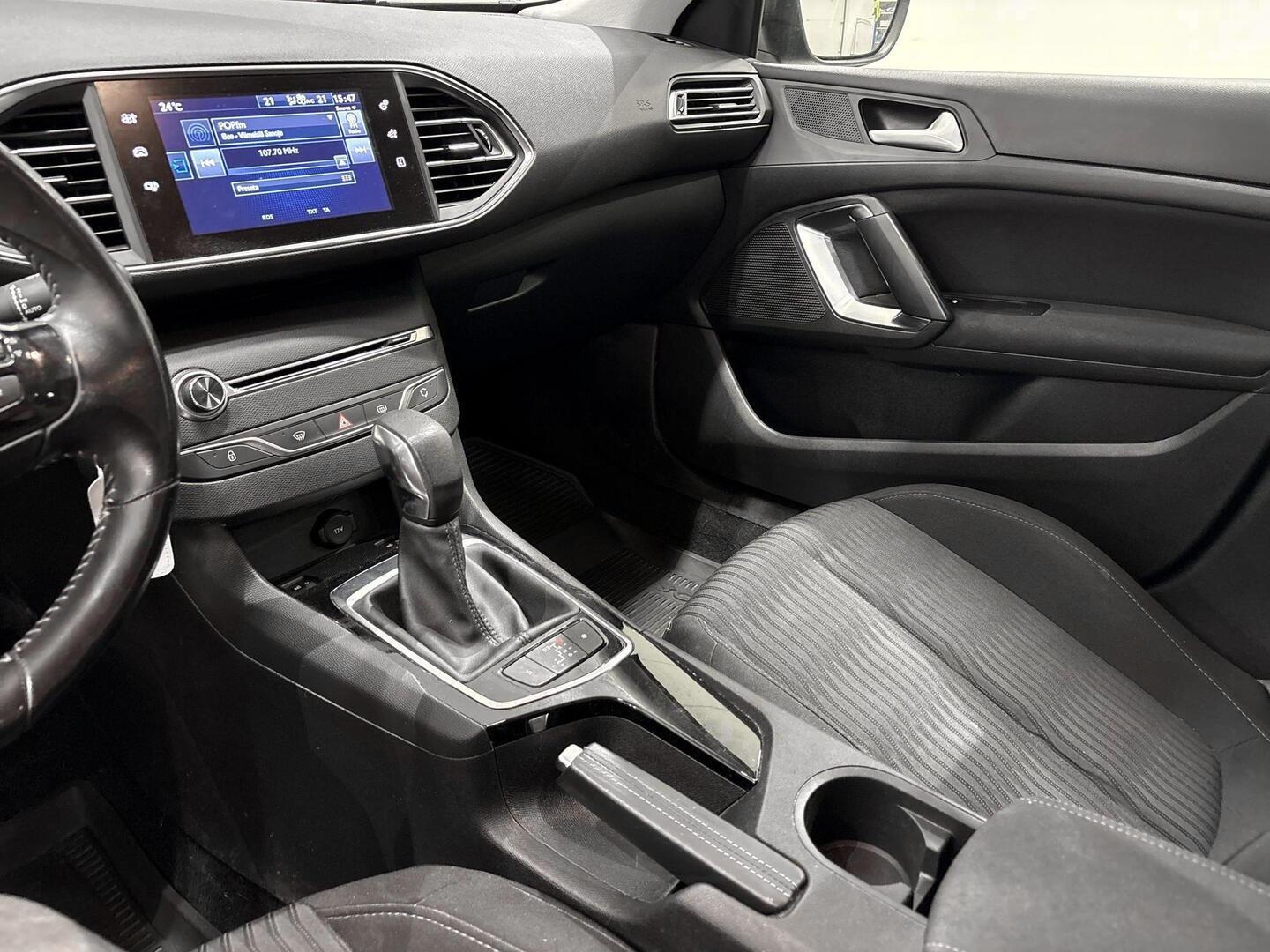 PEUGEOT 308 2016