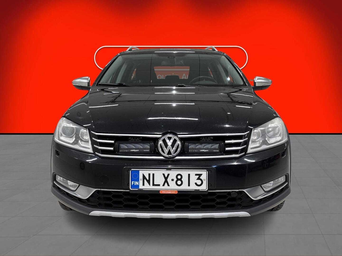 VOLKSWAGEN Passat 2013