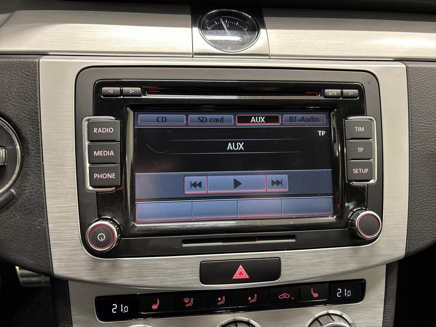 VOLKSWAGEN Passat 2013