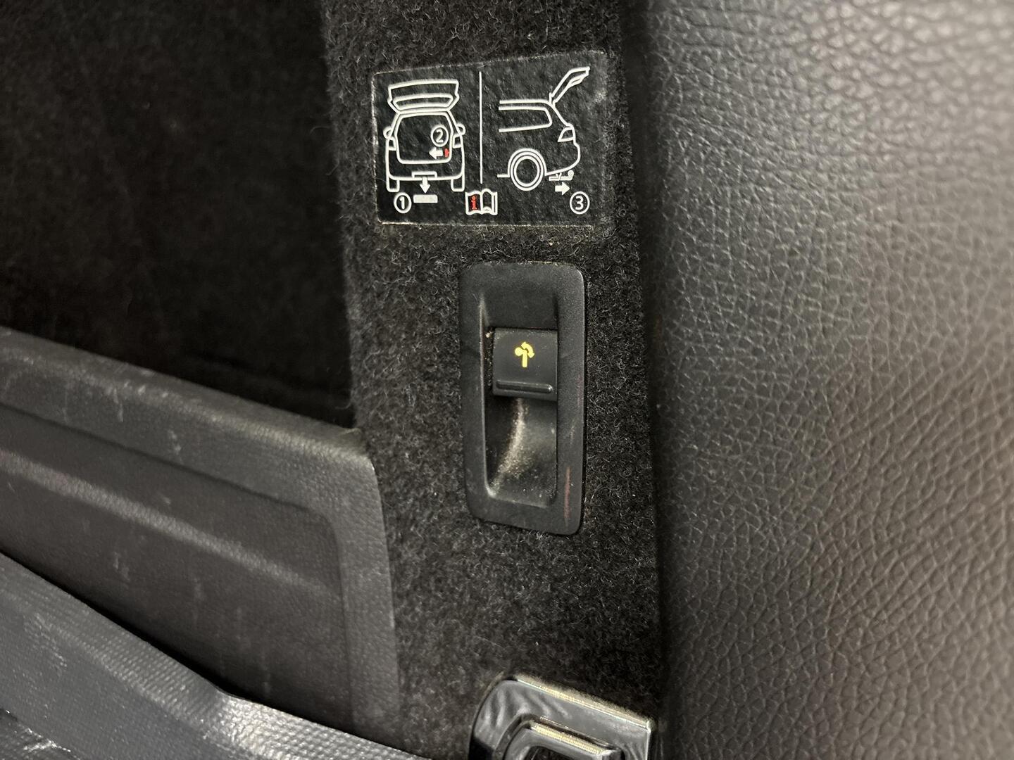 VOLKSWAGEN Passat 2013