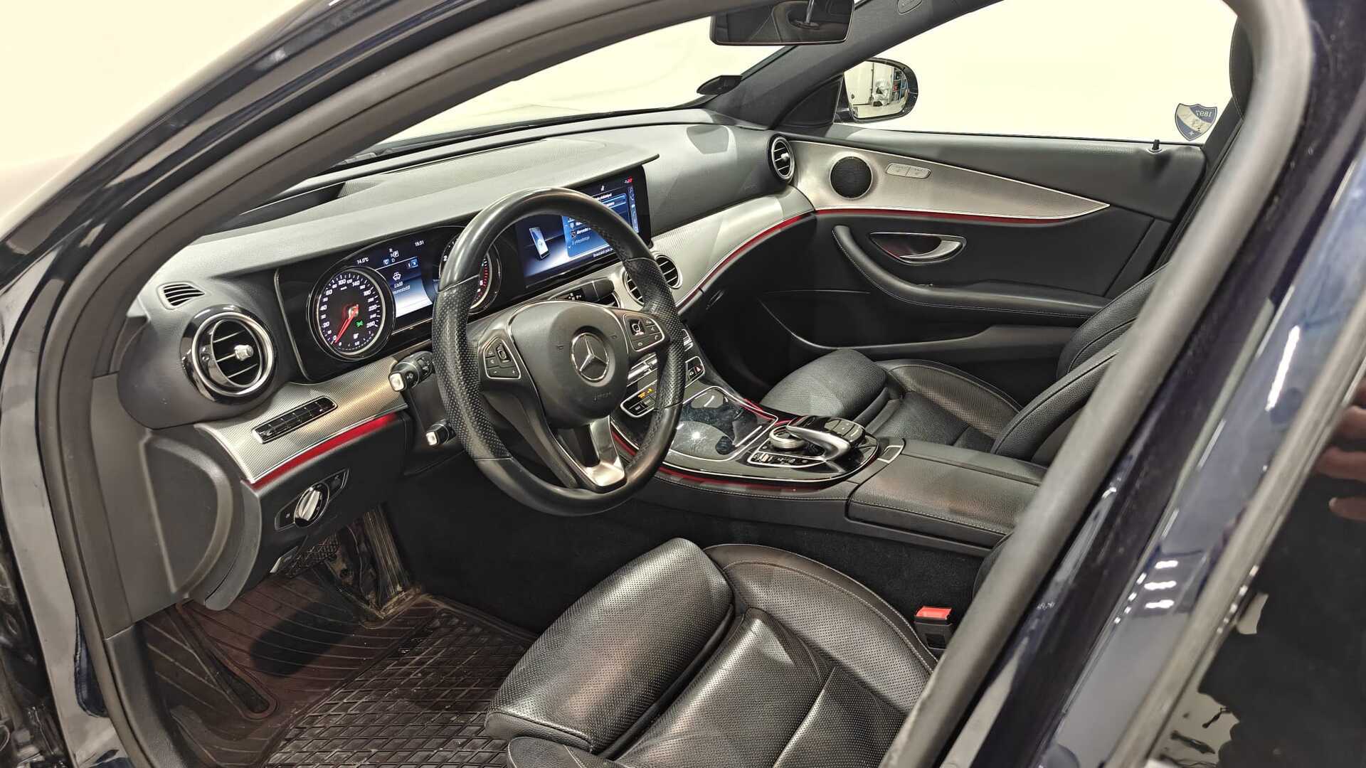 MERCEDES-BENZ E 2017