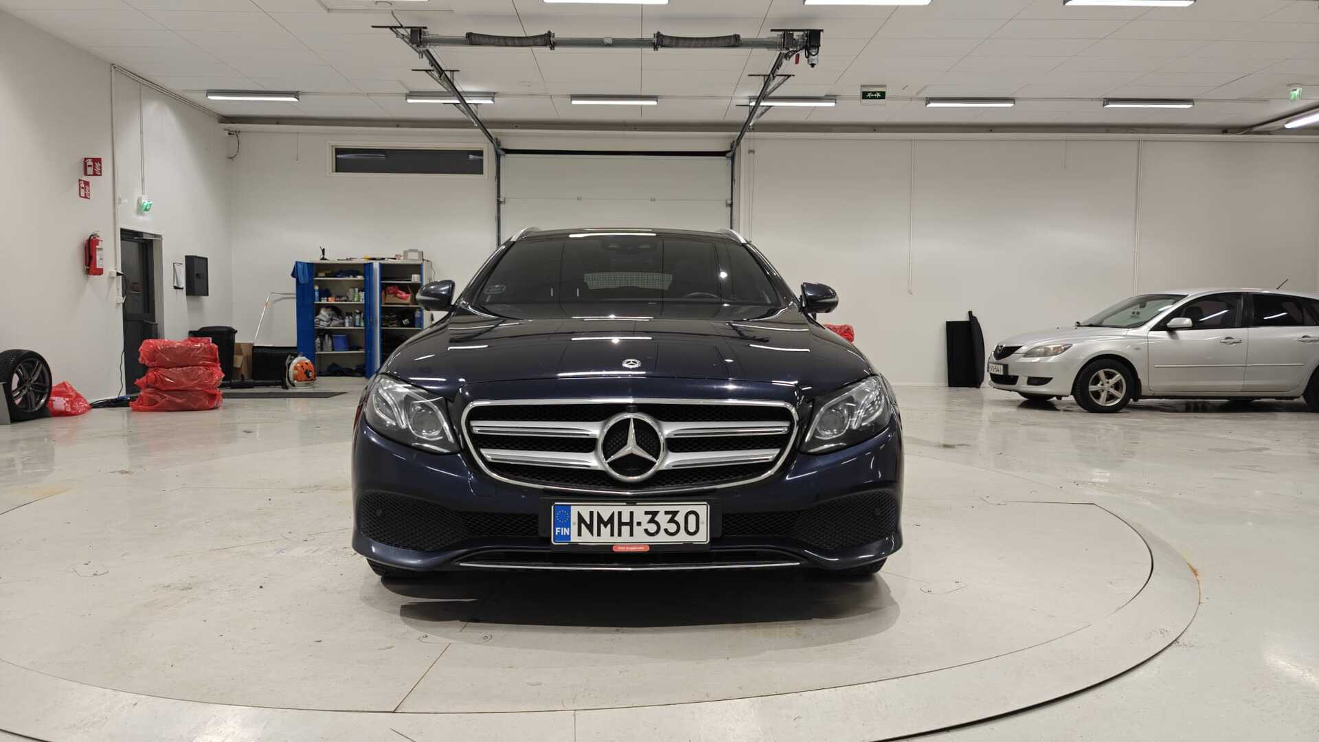 MERCEDES-BENZ E 2017