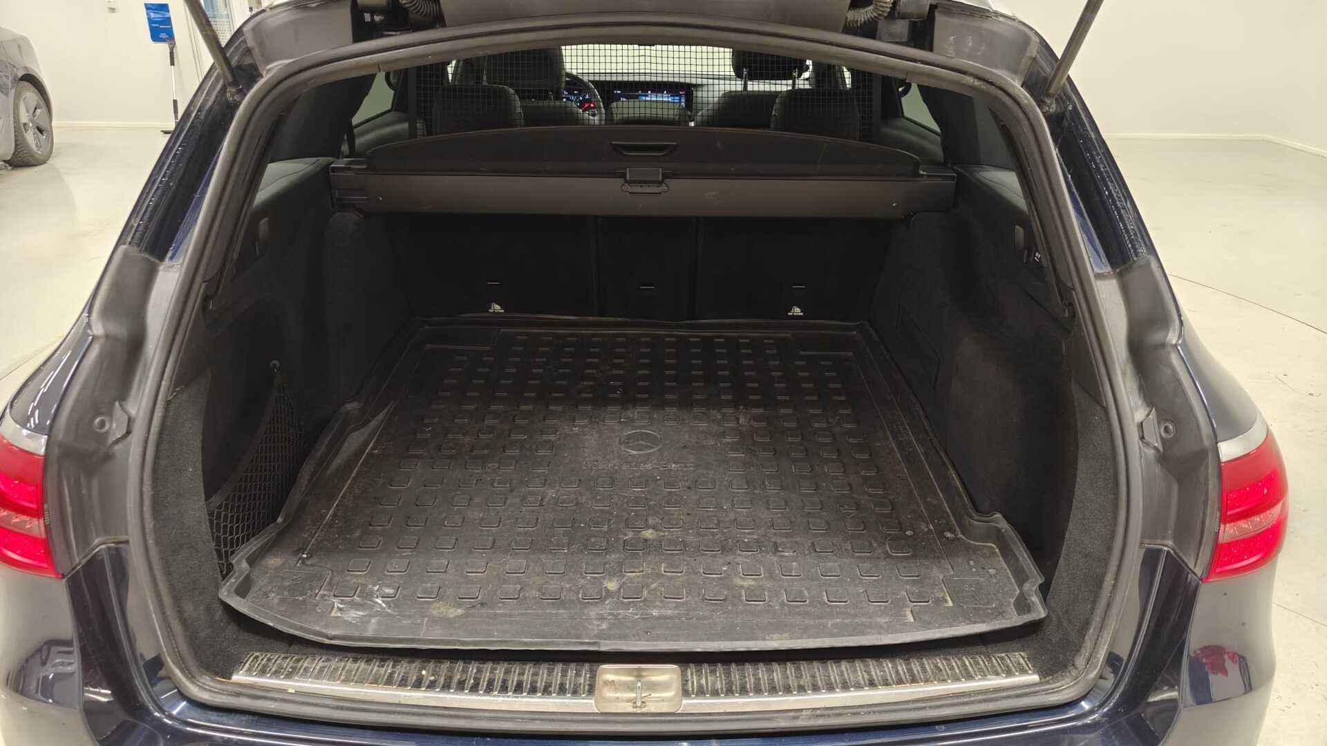 MERCEDES-BENZ E 2017