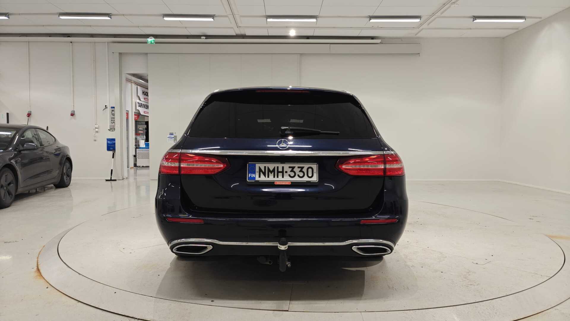 MERCEDES-BENZ E 2017